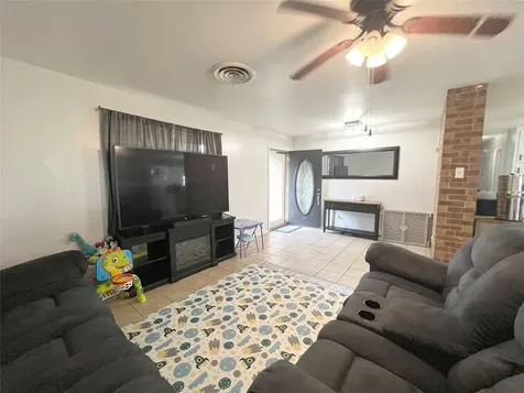 131 Walker Avenue Lolita TX 77971