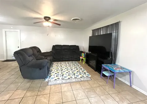 131 Walker Avenue Lolita TX 77971