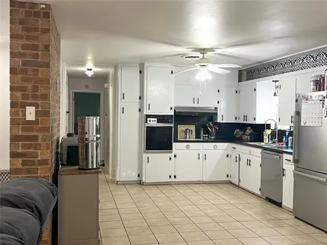 131 Walker Avenue Lolita TX 77971
