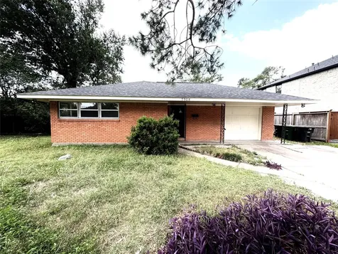 7905 Turquoise Lane Houston TX 77055