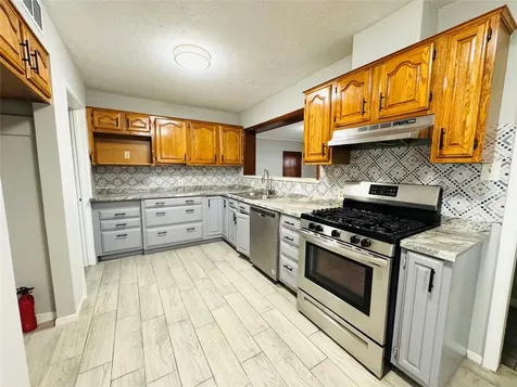7905 Turquoise Lane Houston TX 77055