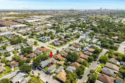 4917 Austin Drive Galveston TX 77551