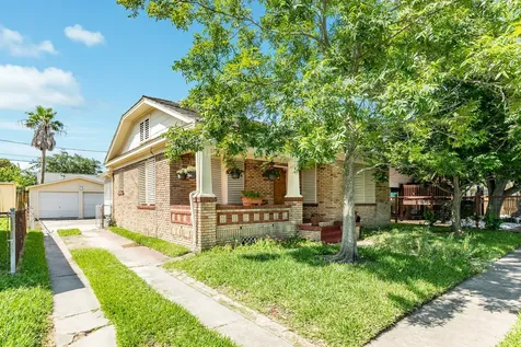 4917 Austin Drive Galveston TX 77551