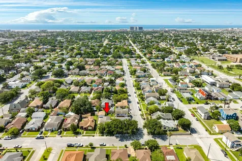 4917 Austin Drive Galveston TX 77551