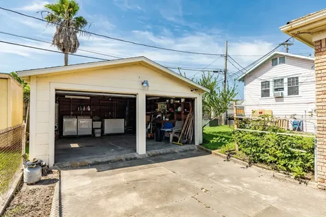 4917 Austin Drive Galveston TX 77551