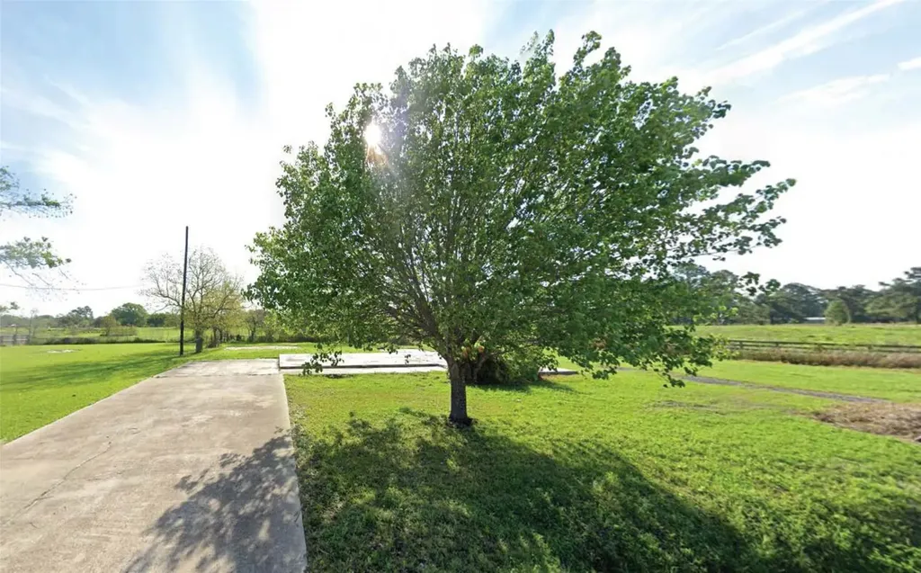 445 Blueberry Street Bridge City TX 77611