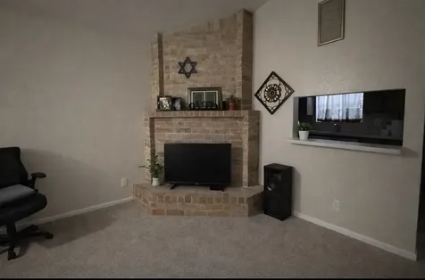 2102 Snowdrop Lane Houston TX 77067