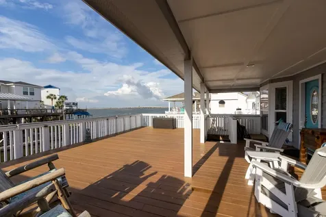1330 Leilani Drive Tiki Island TX 77554