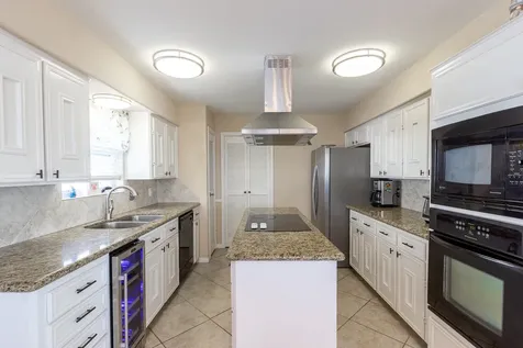 1330 Leilani Drive Tiki Island TX 77554