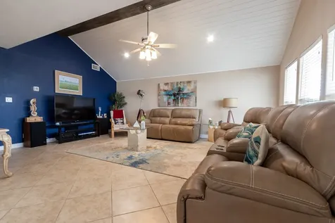1330 Leilani Drive Tiki Island TX 77554