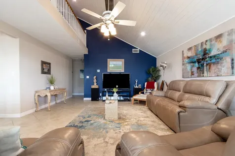 1330 Leilani Drive Tiki Island TX 77554