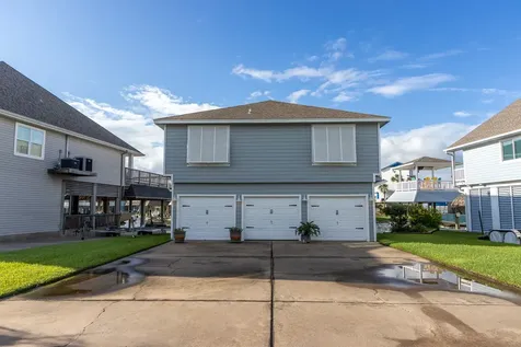 1330 Leilani Drive Tiki Island TX 77554