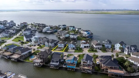 1330 Leilani Drive Tiki Island TX 77554