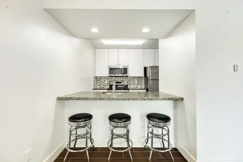 7098 N Holiday Drive Galveston TX 77550
