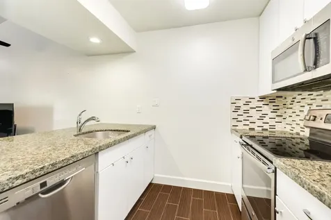 7098 N Holiday Drive Galveston TX 77550