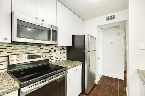 7098 N Holiday Drive Galveston TX 77550