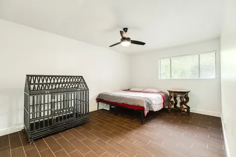 7098 N Holiday Drive Galveston TX 77550