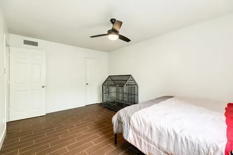 7098 N Holiday Drive Galveston TX 77550
