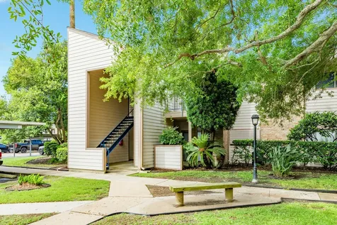 7098 N Holiday Drive Galveston TX 77550