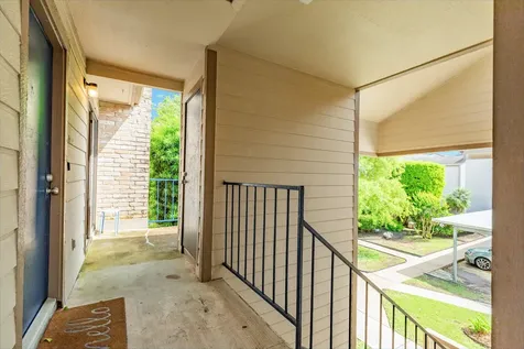 7098 N Holiday Drive Galveston TX 77550