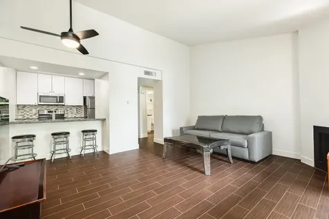 7098 N Holiday Drive Galveston TX 77550