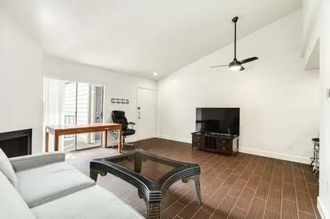7098 N Holiday Drive Galveston TX 77550