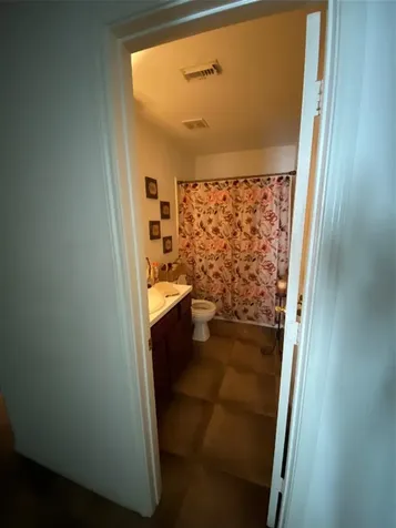 7706 Cloverlake Court Houston TX 77040