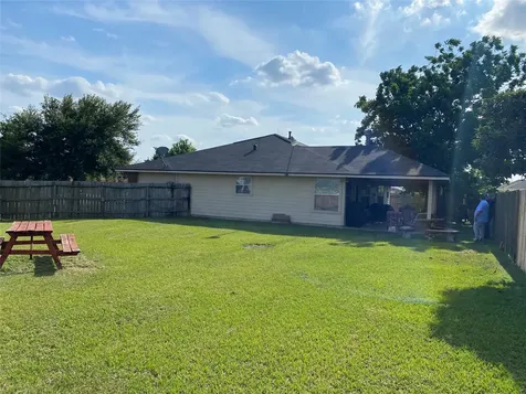 7706 Cloverlake Court Houston TX 77040