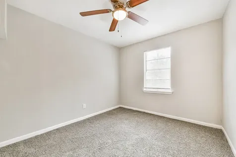 821 Robertson Street Clute TX 77531