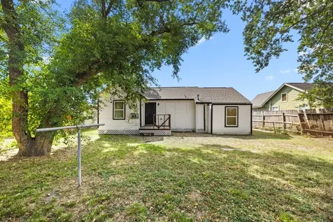 905 Elm Avenue Pasadena TX 77506