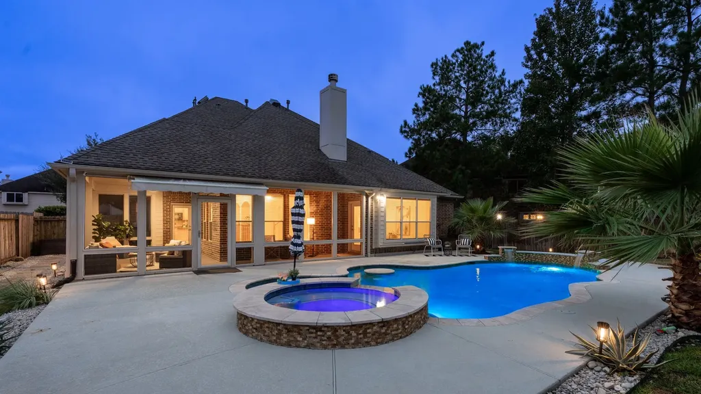 307 Arbor Ridge Lane Conroe TX 77384