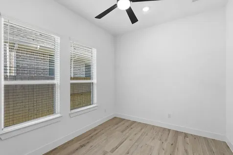 12214 Warbler Drive Mont Belvieu TX 77523