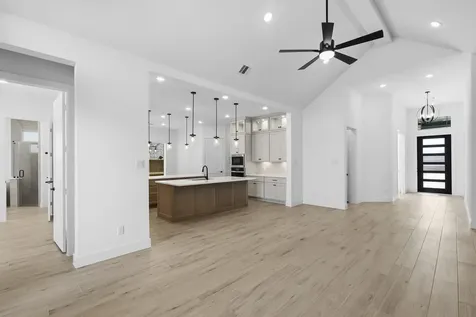 12214 Warbler Drive Mont Belvieu TX 77523