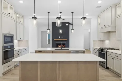 12214 Warbler Drive Mont Belvieu TX 77523