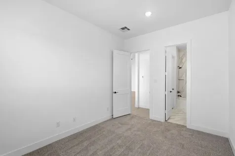 12214 Warbler Drive Mont Belvieu TX 77523