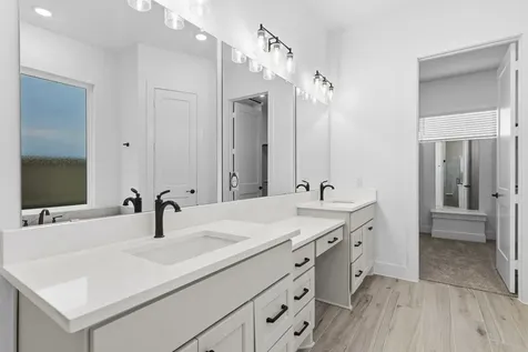 12214 Warbler Drive Mont Belvieu TX 77523
