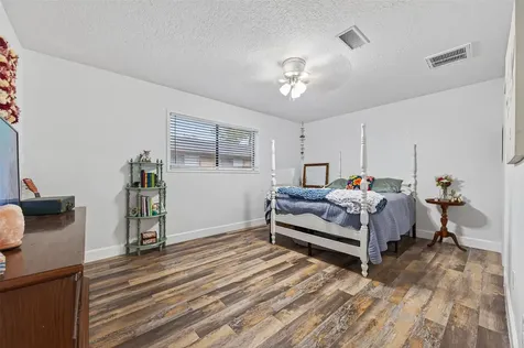 9818 Twin Shores Drive Willis TX 77318