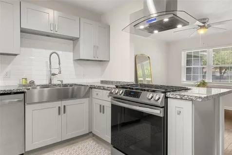 4414 W 43rd Street Houston TX 77092