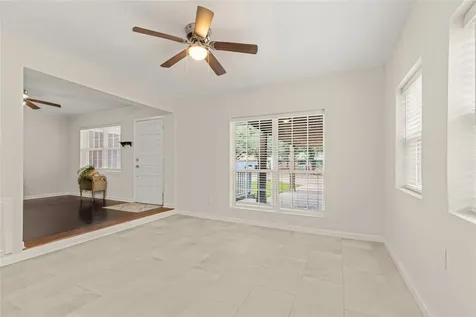 4414 W 43rd Street Houston TX 77092