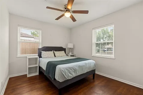 4414 W 43rd Street Houston TX 77092