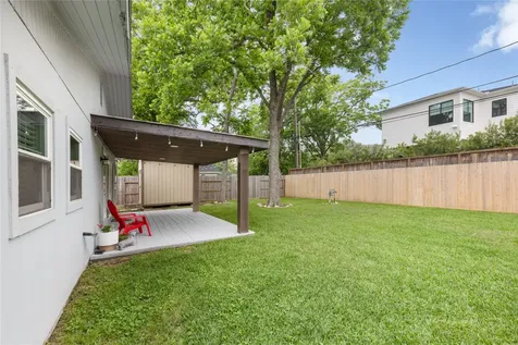 4414 W 43rd Street Houston TX 77092