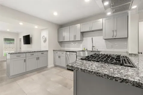 4414 W 43rd Street Houston TX 77092