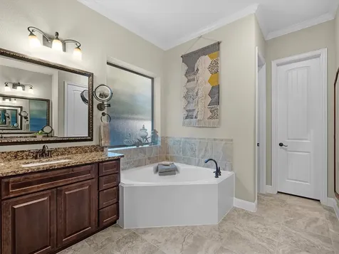 106 Diamond Back Lane Montgomery TX 77316