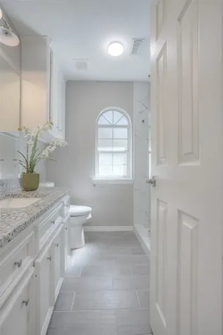 319 Brook Hollow Drive Huntsville TX 77340