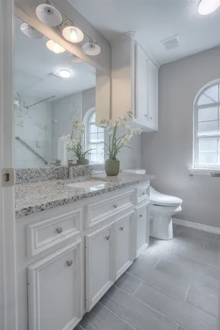 319 Brook Hollow Drive Huntsville TX 77340