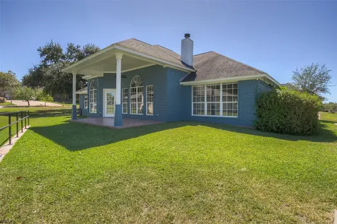 319 Brook Hollow Drive Huntsville TX 77340