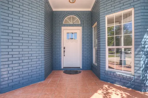319 Brook Hollow Drive Huntsville TX 77340