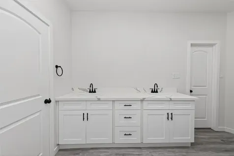 6925 Road 5503 Cleveland TX 77327
