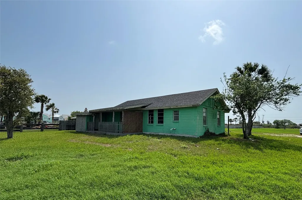 4 & 4-r Copano Ridge Road Rockport TX 78382