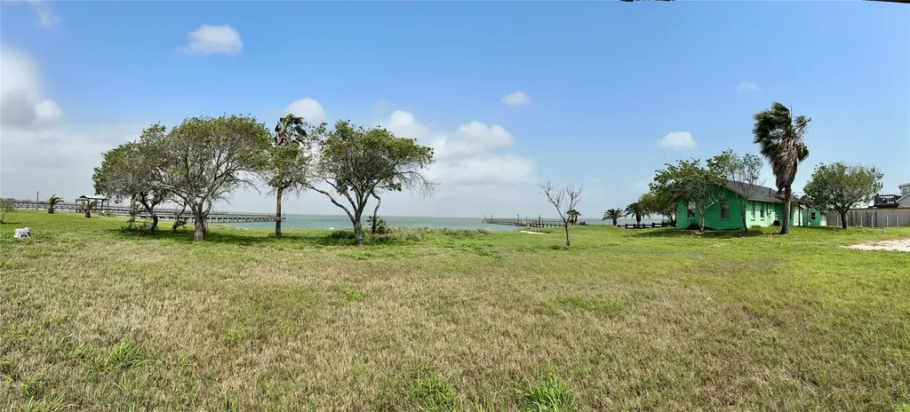 4 & 4-r Copano Ridge Road Rockport TX 78382